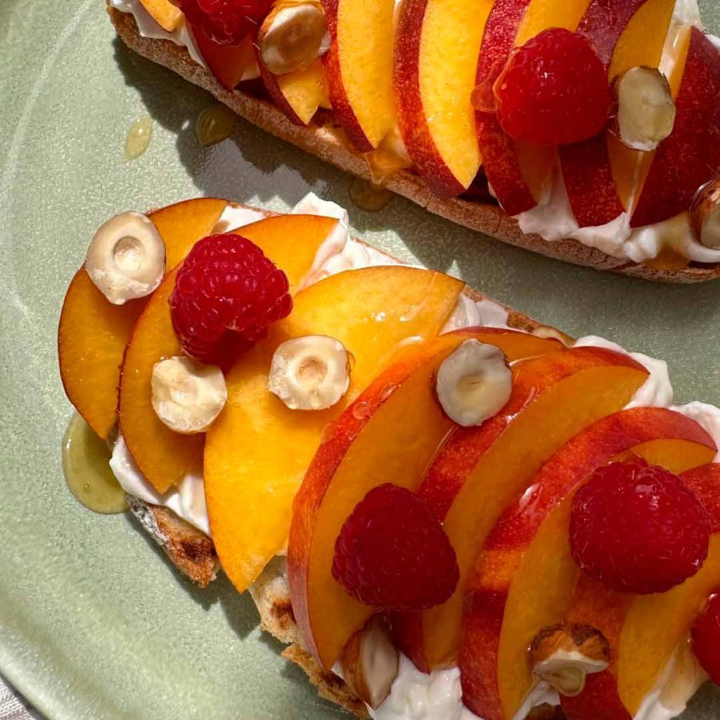receta-tostadas-nectarina