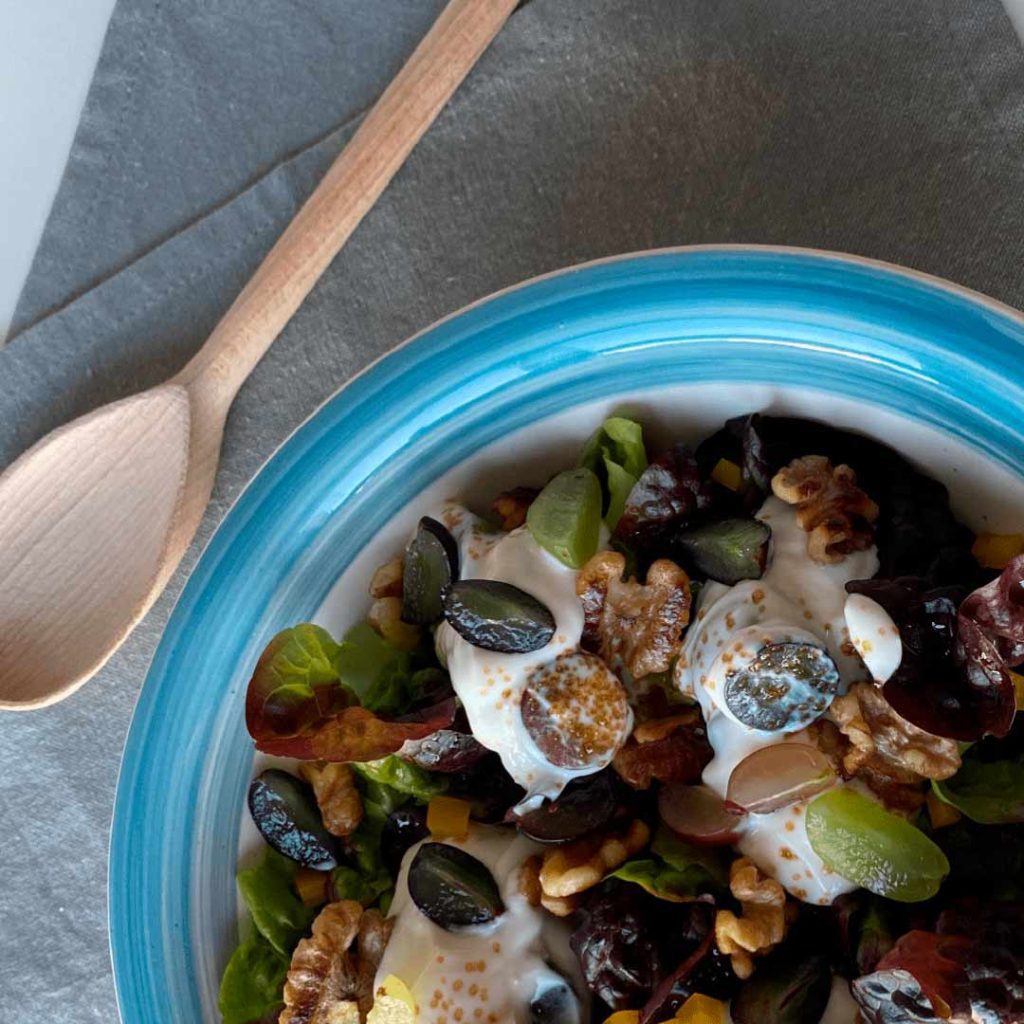 receta-ensalada-uva-yogur