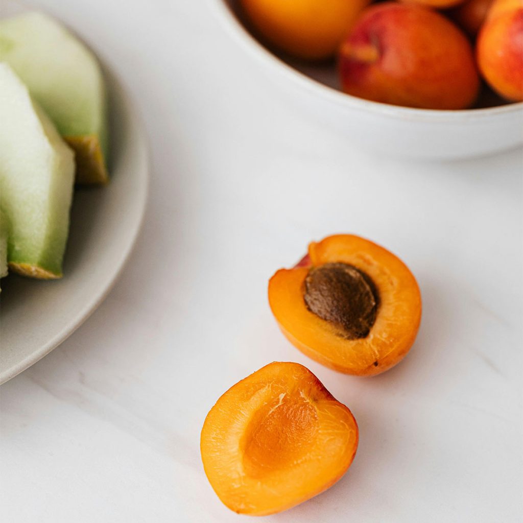 los-perros-pueden-comer-albaricoques-beneficios-y-precacuiones