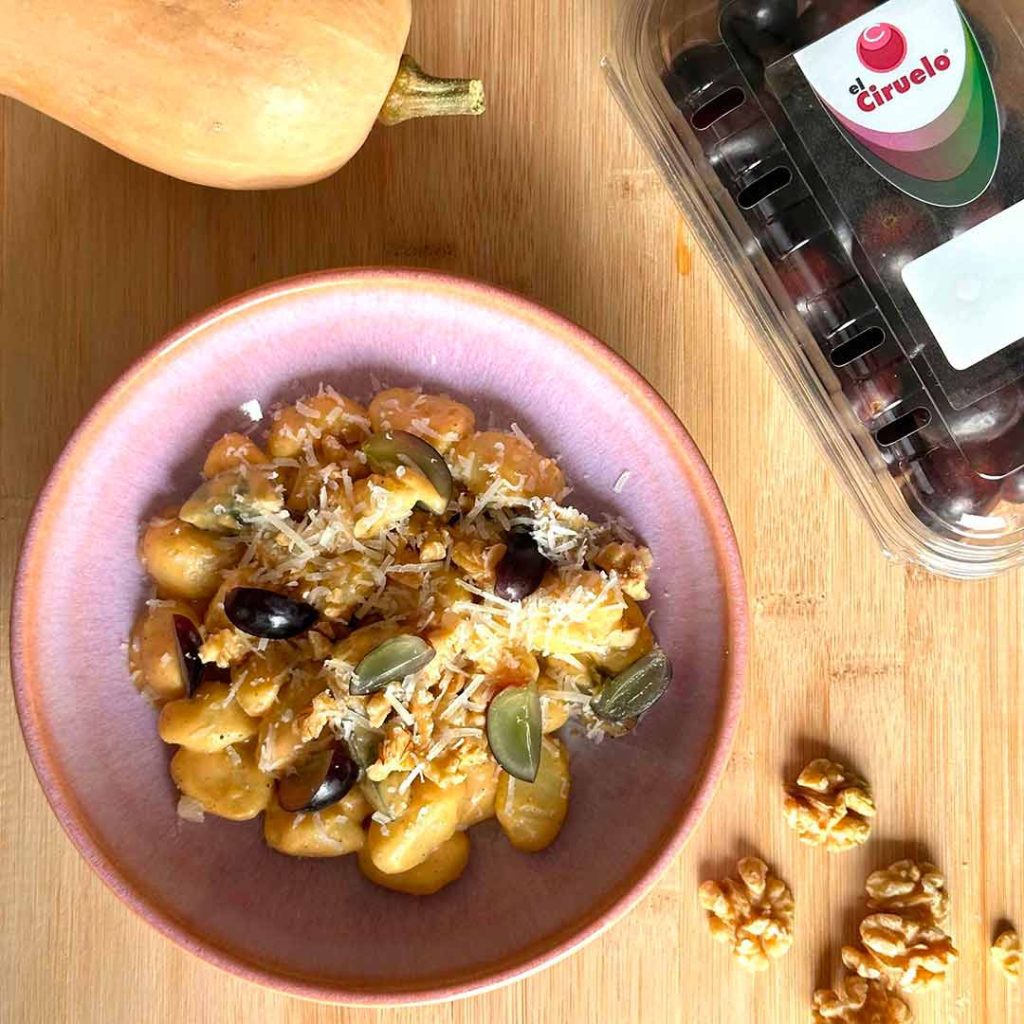 receta-con-uvas-ñoquis-y-salsa-calabaza