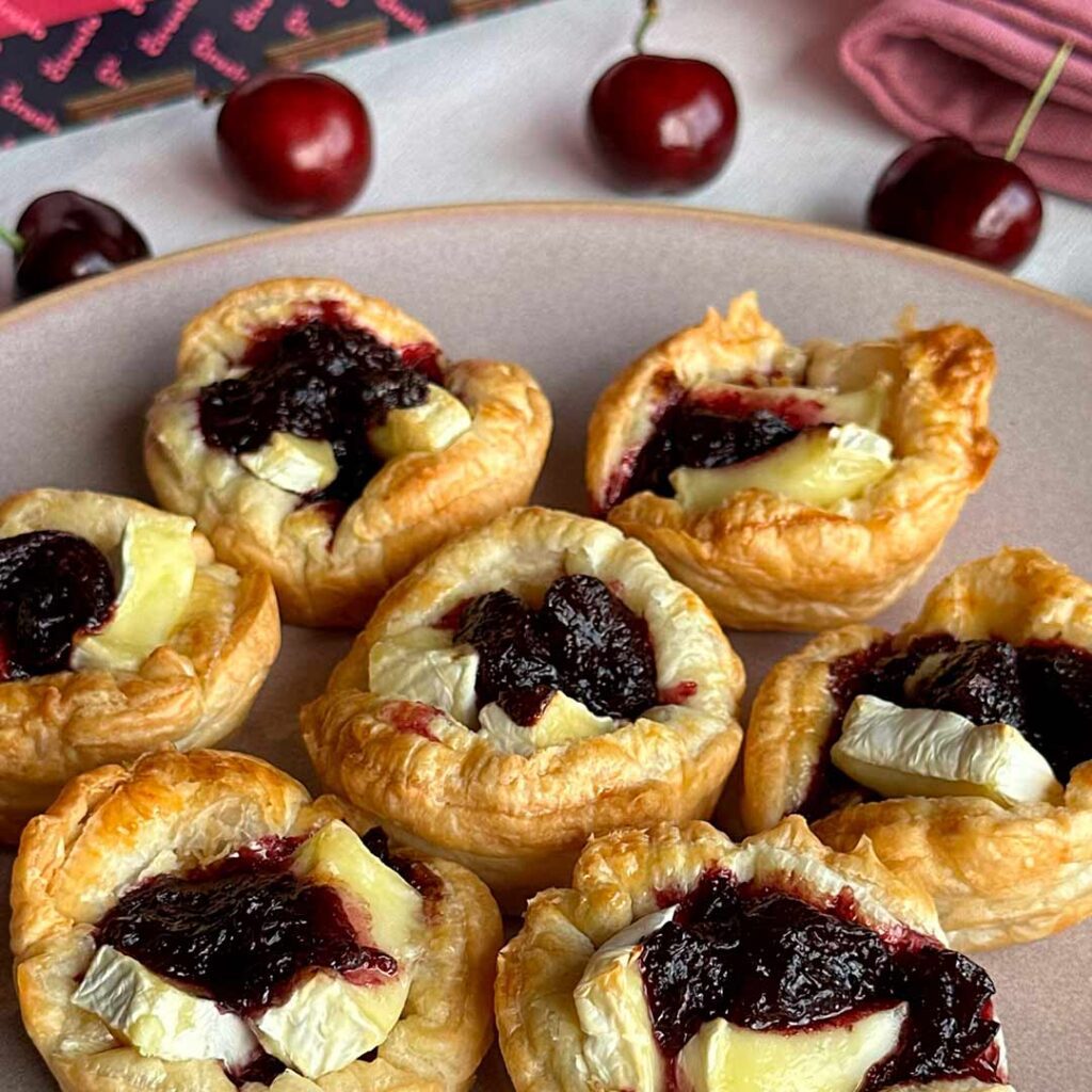 receta-postre-pastelitos-con-cerezas