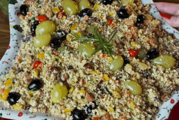 Farofa natalina com uvas